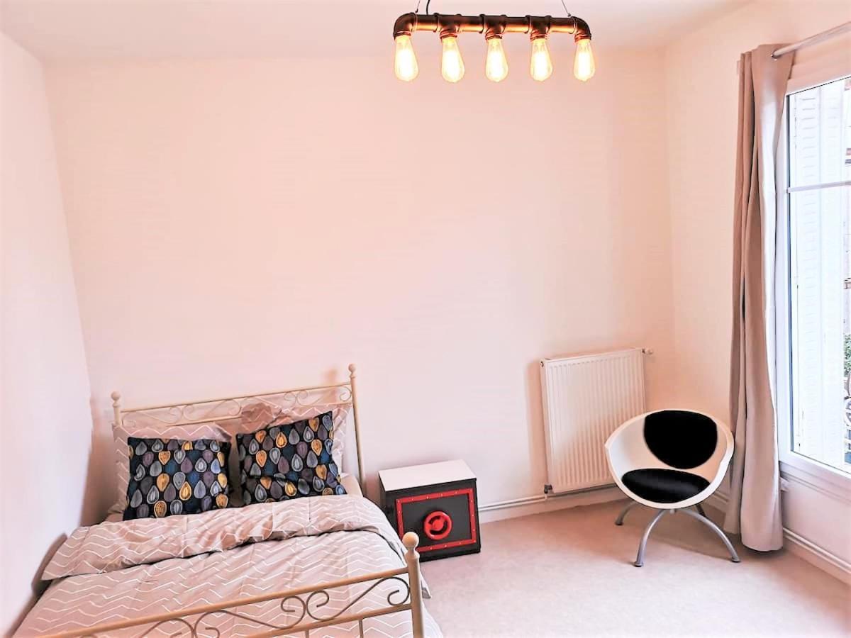 Greyhound - Grand Appartement Centre-Ville Soissons Bagian luar foto